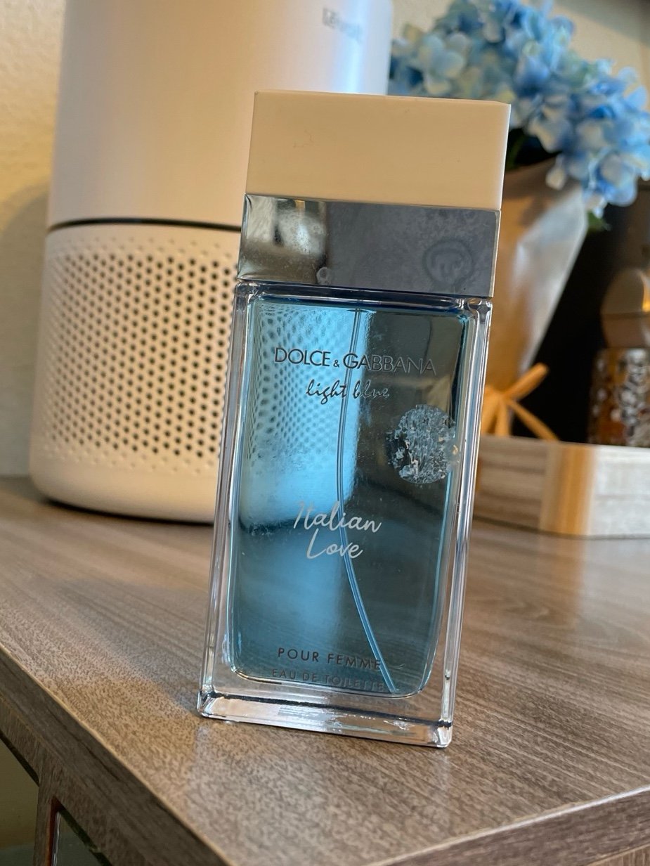Discover Dolce and Gabbana Light blue 3.3 Oz (FOS1152) - Premium Quality Fragrances | Citrus & Fresh,Designer,Dolce & Gabbana,Fragrance,Highly Rated,Seasonal,Summer,Women by Feelings of Scent