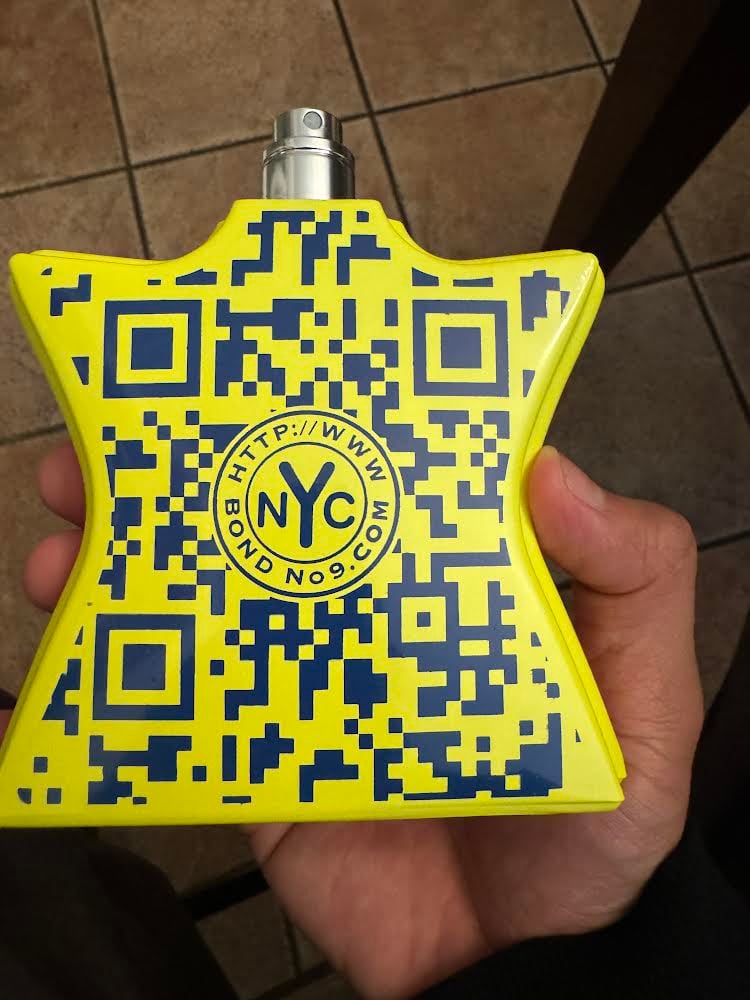 Discover Bond No 9 DOTCOM/ HTTP (FOS1042) - Premium Quality Fragrances | Bond No.9,Exclusive Releases,Fall,Fragrance,Niche,Oriental & Spicy,Seasonal,Unisex,Winter by Feelings of Scent