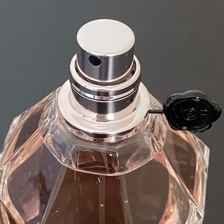 Discover Viktor & Rolf Flowerbomb EDP perfume (FOS1481) - Premium Quality Fragrances | Floral,Flowerbomb,Luxury,Oriental,Viktor & Rolf,Women by Feelings of Scent