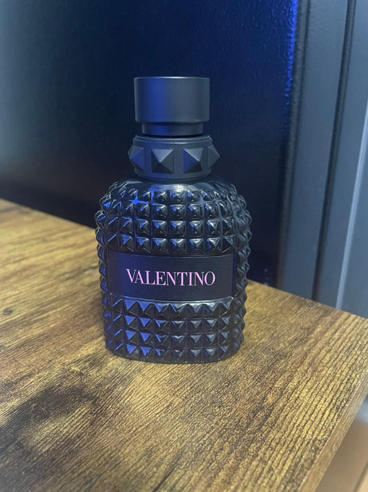 Discover Valentino Born in Roma Eau de Toilette for Men 50ml/1.7oz without a box. (FOS1462) - Premium Quality Fragrances | Designer,Fall,Fragrance,Highly Rated,Man,Seasonal,Valentino,Winter,Woody & Earthy by Feelings of Scent