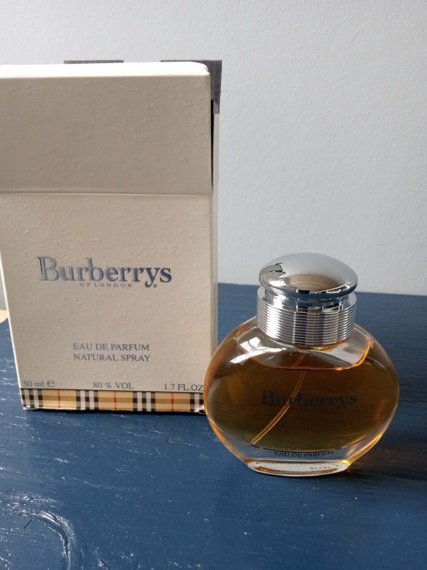 Discover vintage Burberry Burberrys Women 50 ml bottle (FOS1485) - Premium Quality Fragrances | Burberry,Designer,Fall,Floral Notes,Fragrance,Rare Finds,Seasonal,Winter,Women by Feelings of Scent